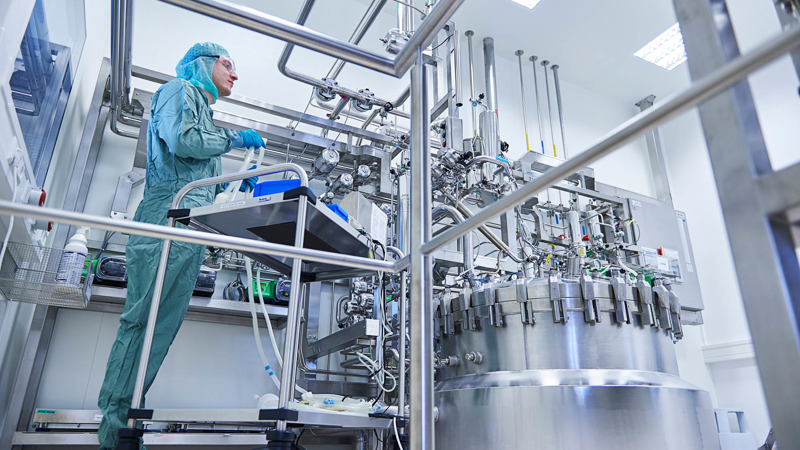 3000L stainless steel bioreactor Rentschler Biopharma CDMO 3000L stainless steel bioreactor